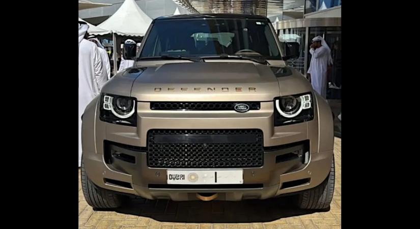 Új autót díszít a 8 milliárd Ft-os rendszámtábla