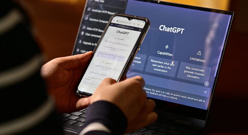 Szégyentelenül felhasználja a beszélgetéseket a ChatGPT, jönnek a reklámok