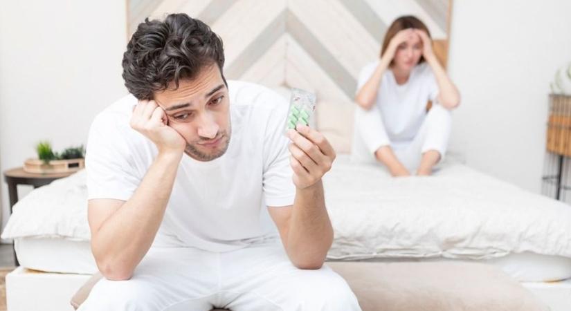 Ha ilyened van otthon, semmiképp ne szedd be! Tiltott hatóanyagok kerültek elő a „természetesnek” hirdetett potencianövelőkben