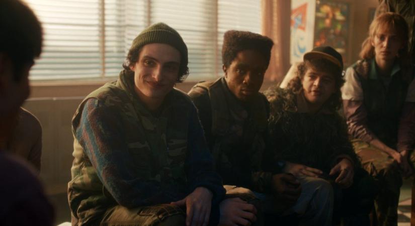 Nem lett titkos kilencedik része a Stranger Things záróévadának, de a színészek azért forgattak belőle egy jelenetet az SNL-be