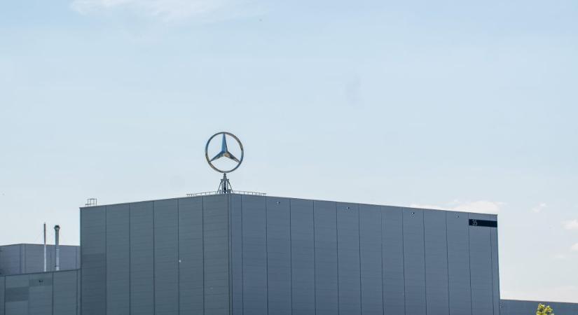 Trump miatt zuhanással kezdte a hetet német autóipar és ez Magyarországnak is nagyon fájhat