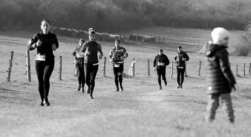 Gyász: elhunyt egy versenyző a Tihany Trail terepfutóversenyen