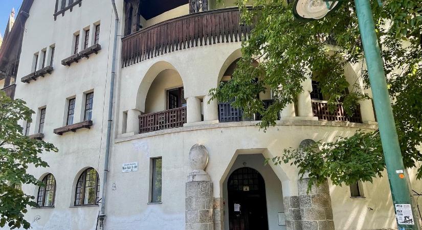 Ki nem találná, mennyiért költözhet be az egykori Barátok Közt-házba!