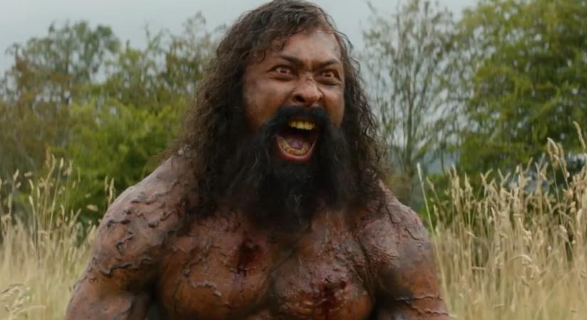 A csonttemplom Samsonát játszó színész lenyúlta a karakter péniszét, amit a magyar mozikban megint kitakartak