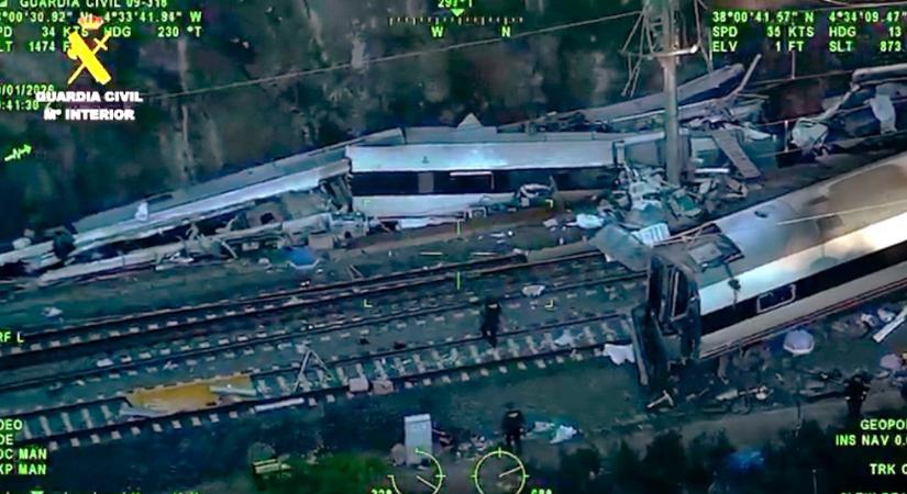 Spanyol vonatbaleset: 39 halott, az ablakon másztak ki a túlélők – Videó