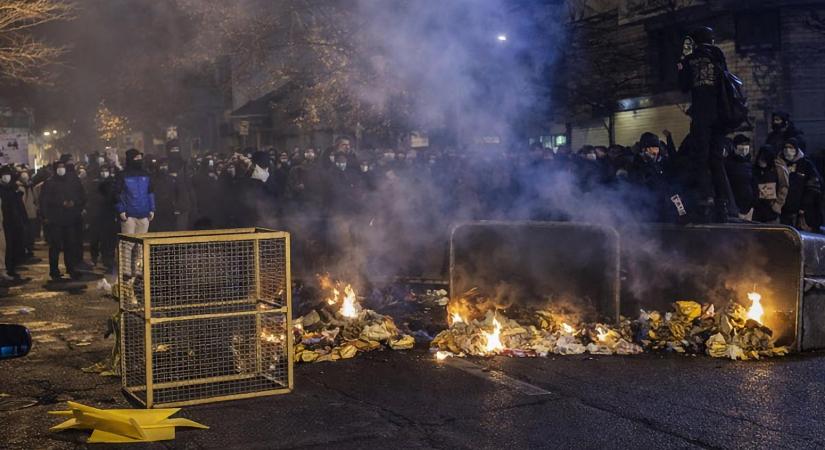 Egy iráni tisztségviselő szerint legkevesebb 5000 ember halt meg a december óta tartó tüntetéseken