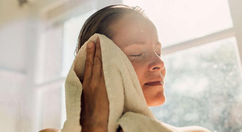 Nincs időm húszlépéses rutinra, de anyaként is figyelnék a bőrömre