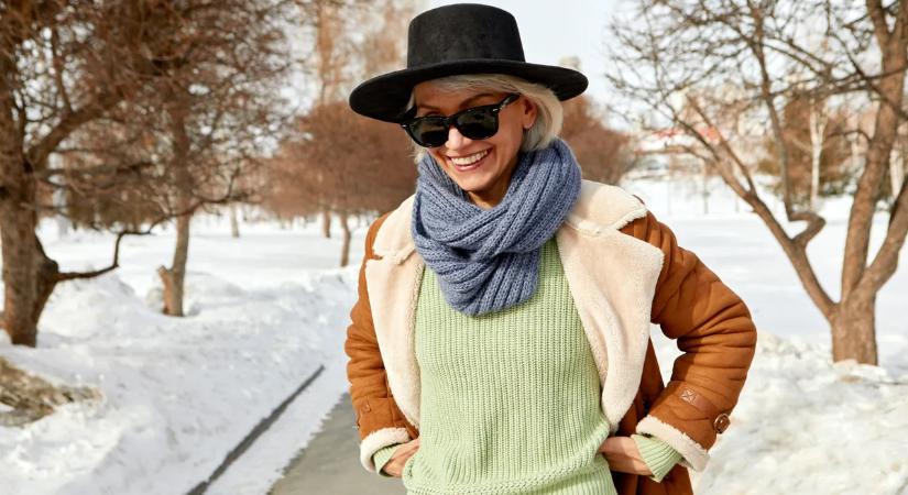 A kifinomult és elegáns megjelenés titka: így viseld a sálat 50 felett, hogy ne tűnj idősebbnek a korodnál