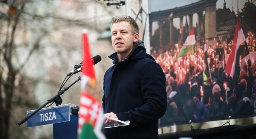 Letiltották a magyar hatóságok az oldalt, amely szerint Magyar Péter és a Tisza Párt nyerné a választást