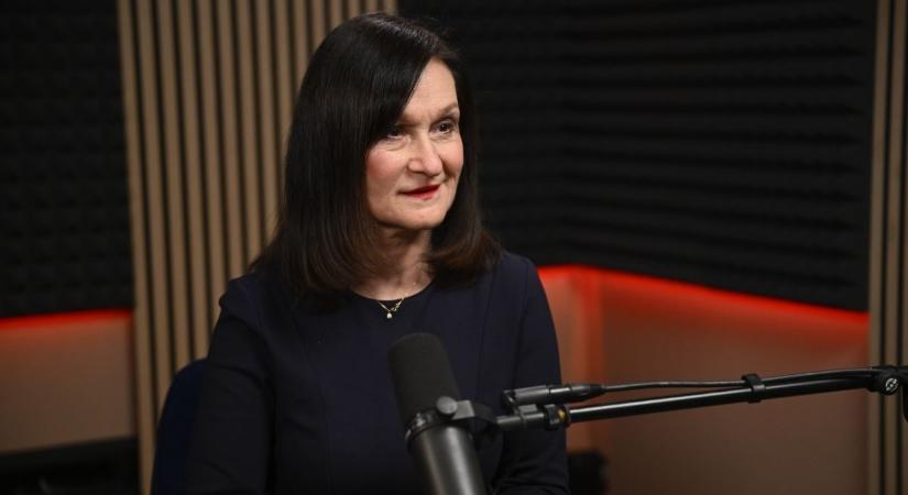 Újra ringbe szállt Csuhaj Ildikó: kapásból a volt köztársasági elnököt izzasztotta meg