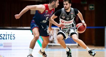 Magabiztos győzelemmel közelít a feljutáshoz a PVSK-Veolia