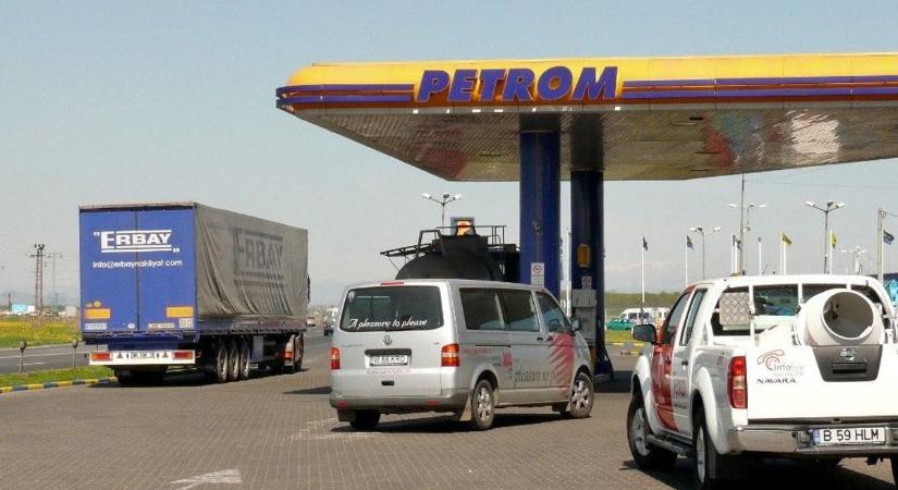 Ennyit az üzemanyagturizmusról: már olcsóbb Magyarországon a benzin, mint Romániában