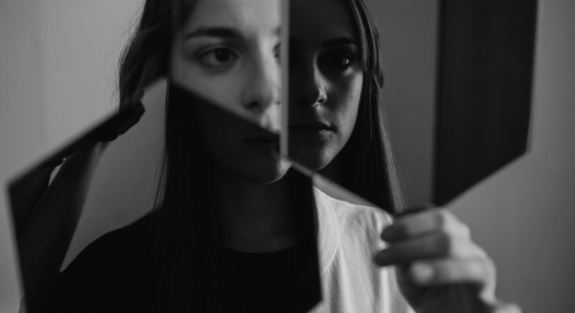 Akár egy telefonos applikáció is előre jelezheti az öngyilkossági kísérletek kockázatát