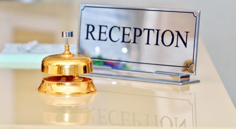 Dupláz a kormány: hitel mellé ajándékpénz a legkisebb turisztikai cégeknek