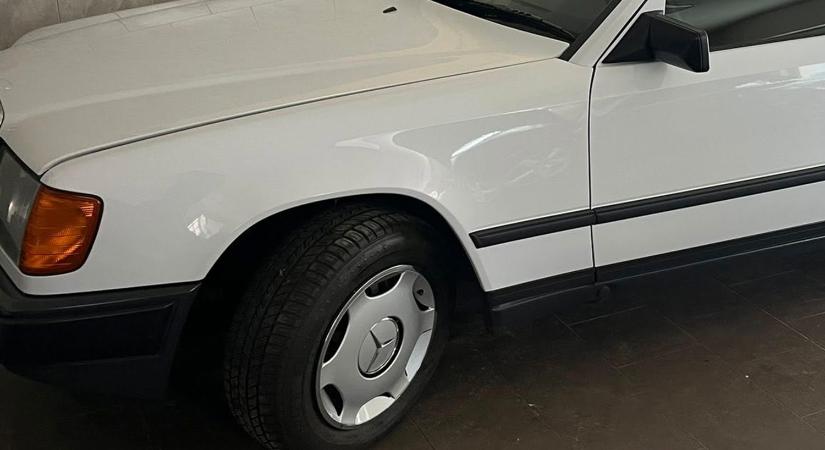 Ritka kincsre bukkantak egy budapesti garázs mélyén