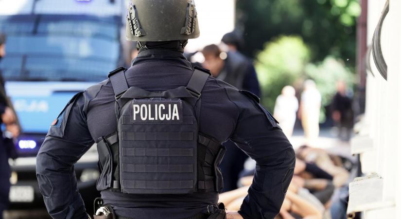 Lövöldözés volt egy csehországi önkormányzati hivatalban, két ember meghalt