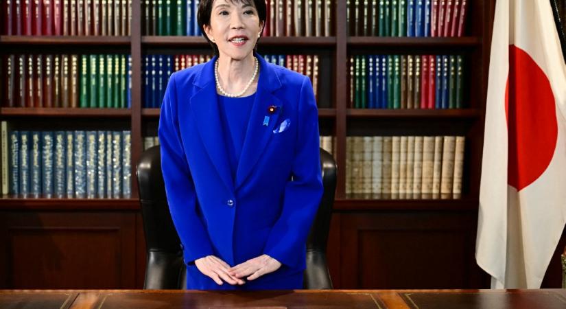 A japán miniszterelnök hivatalba lépése után három hónappal előrehozott választást ír ki