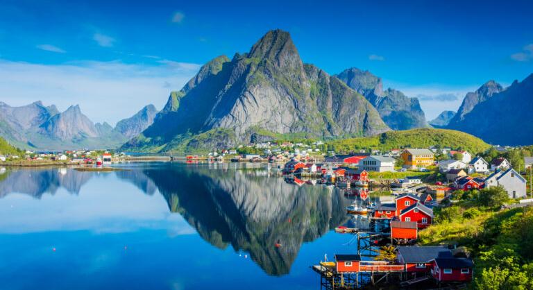 Hadikészültség Norvégiában: Több ezer polgár kapott levelet autóik és házaik esetleges lefoglalásáról