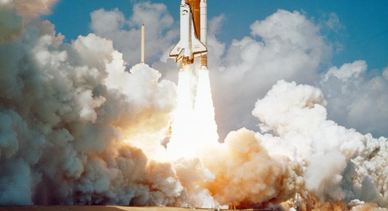 Kína űrinvázióra készül kétszázezer műholddal