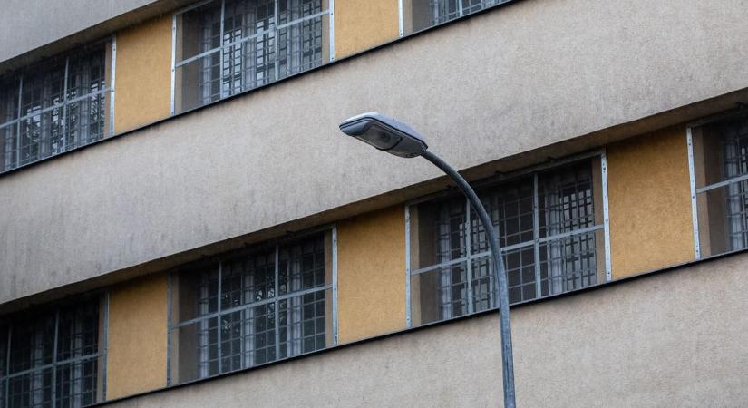 Szőlő utca: vezető politikusok érintettségéről posztolt bizonyíték nélkül, vádat emeltek egy férfi ellen