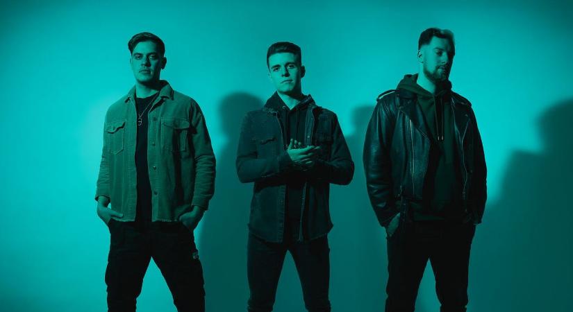 REMEK HÍR: Új dallal adott ki EP-ét a Kingfishers! – Így szól a Maradnál (ATEMPO-INFOEP)