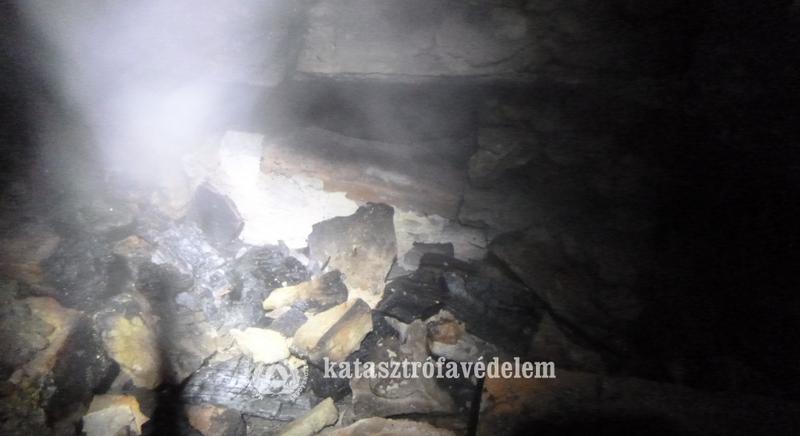 Lángoló kémények dolgoztatták meg a tűzoltókat