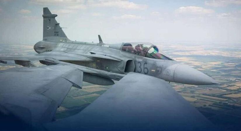 Elképesztő felvételek: 13 kilométer magasan ragyogott fel az ég zöld csodája – fotó