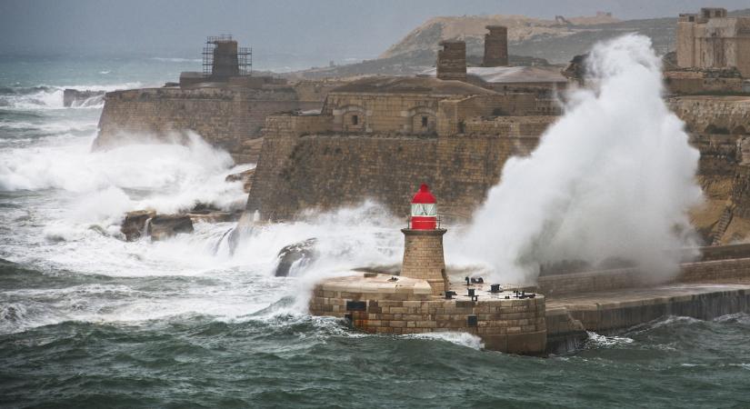 Brutál vihar tombol a magyarok egyik kedven "télből a nyárba" célpontján: erre készülj!