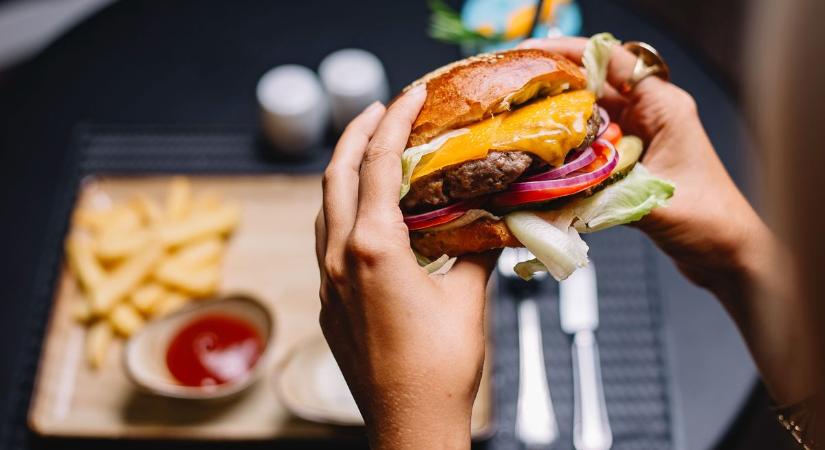 Az 5 legjobb hamburger Vas megyében - megnéztük a vendégek értékeléseit!