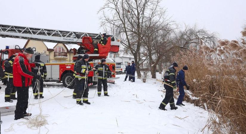 Mozgalmas hétvége volt a somogyi tűzoltóknál: kéménytüzek, balesetek és egy őzmentés