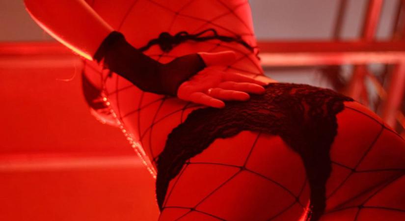 Szexuális szolgáltatás: fiatalkorú barátnője testét árulta a zalai férfi