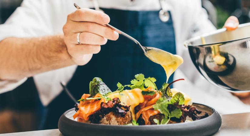 Újranyit a legendás Michelincsillagos étterem Budapesten: ilyen nem gyakran történik