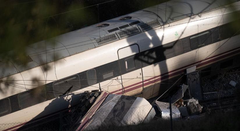 Ez lehet a magyarázat a brutális spanyol vonatszerencsétlenségre: sokkoló, mi okozhatta a horrorbalesetet – videó