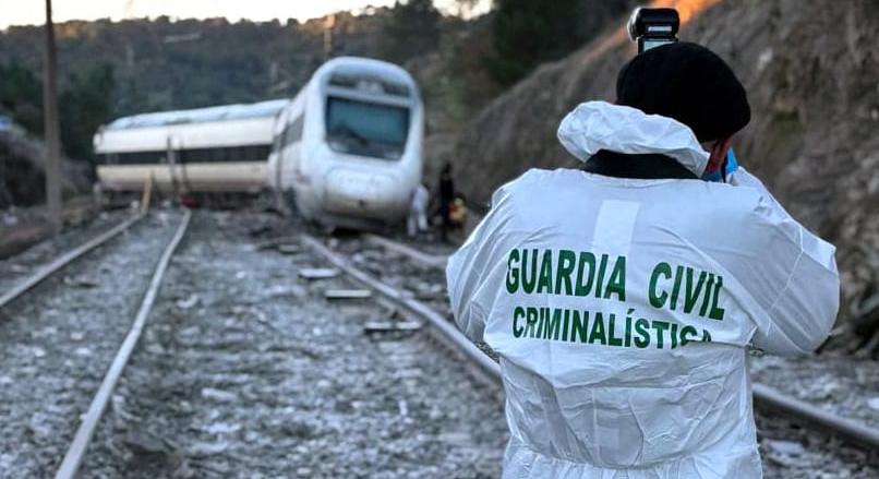 Reuters: Hibás illesztést találtak a sínpályán a spanyolországi vonatkatasztrófa helyszínén