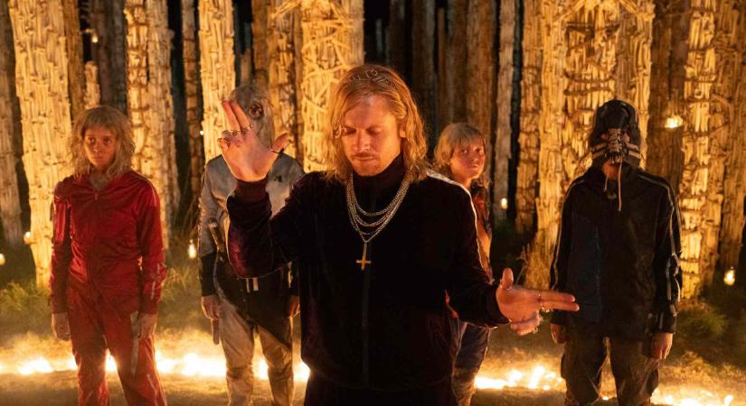 A kábszeres alfa és a sátán fia – 28 évvel később: A csonttemplom kritika