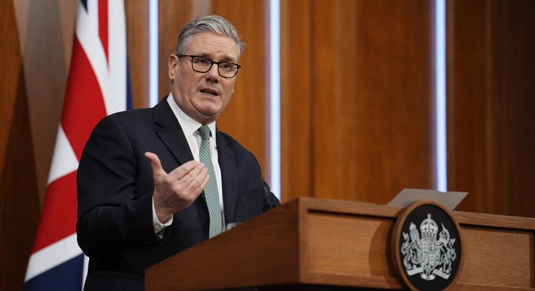 Trump büntetővámokkal kényszerítené Európát Grönland átadására, a Kreml szerint történelmet írna