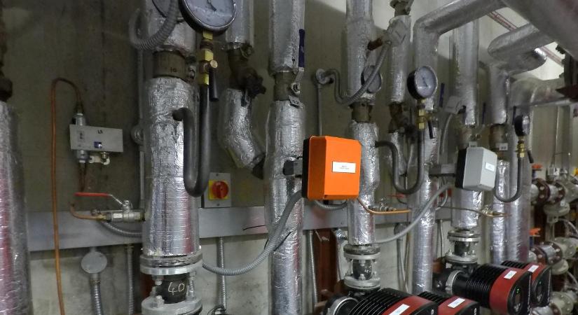 Leállt a távfűtés egy magyar városban, nagy a baj