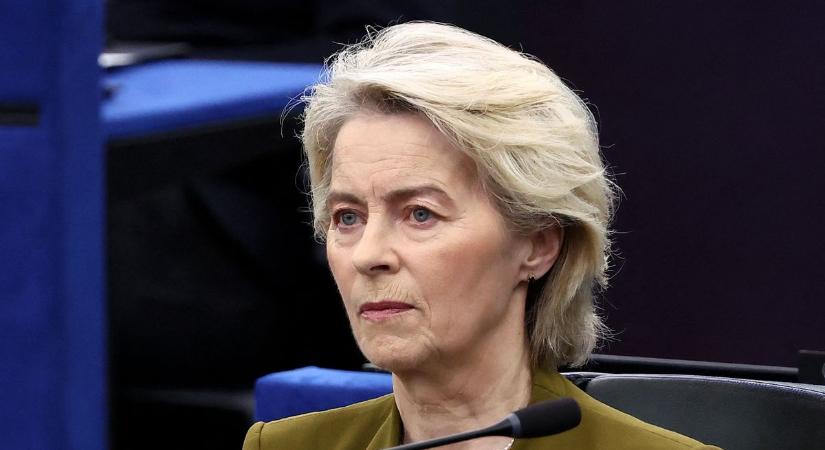 Von der Leyen távozását követelik Strasbourgban
