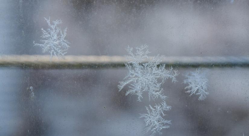 Időjárás 2026. január 20.: Erős fagy és köd is nehezíti a napot