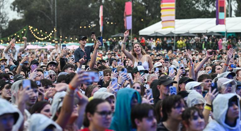 Megbukott Ausztrália legnagyobb fesztiválja: 180 előadó tiltakozik, a kuratórium lemondott
