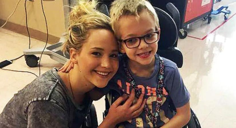 Jennifer Lawrence bizonyította, hogy aranyból van a szíve: milliókat adományozott egy kórháznak
