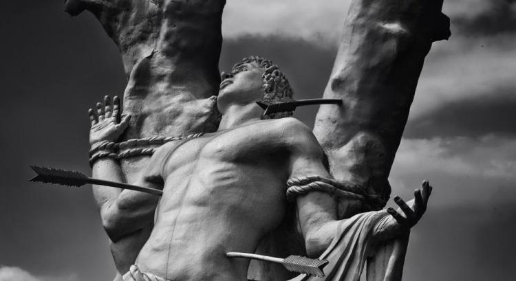 Szent Sebestyén: A hit védelmezője a nyilak esőjében is