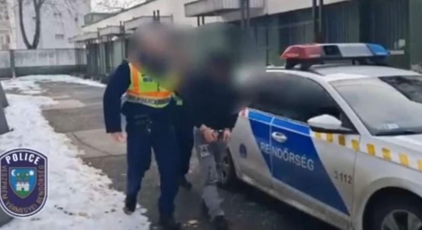 A vízaknába rejtette a lopott láncfűrészeket (videó)