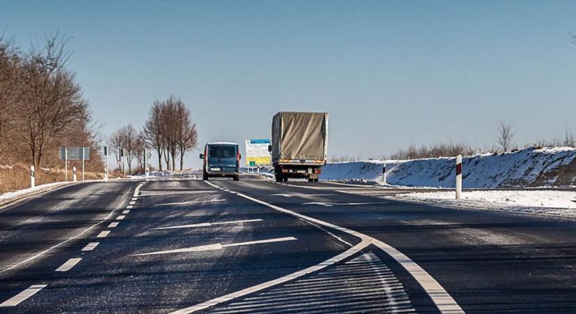 Újabb útfelújítások kezdődnek a vármegyében
