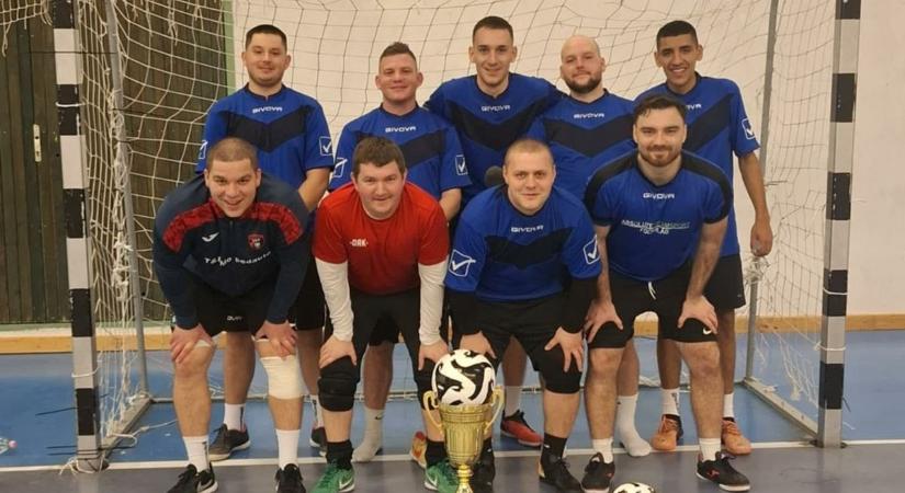 A T&F Mopedautó a dobogó legfelső fokáig száguldott az amatőr tornán