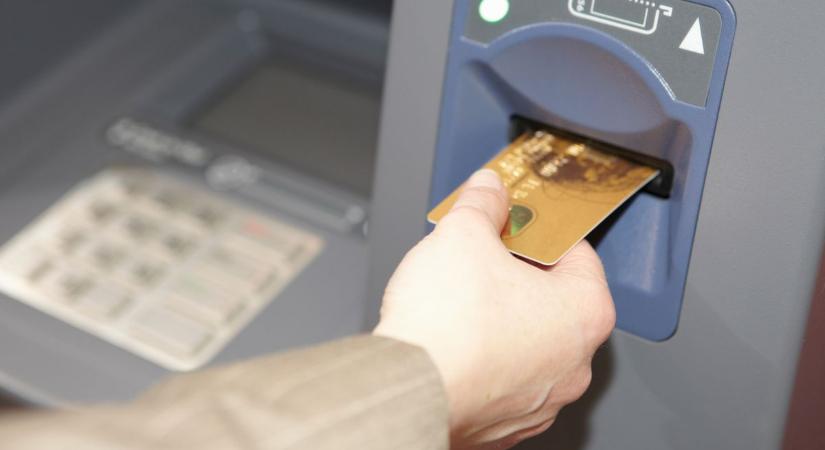 Se készpénz, se tranzakció – fennakadások jönnek ennél a hazai nagybanknál