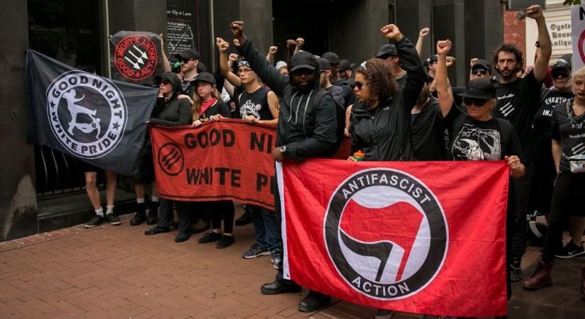 Lesújtott a magyar kormány: sikerült terrorszervezetté nyilvánítani a hírhedt antifa csoportot
