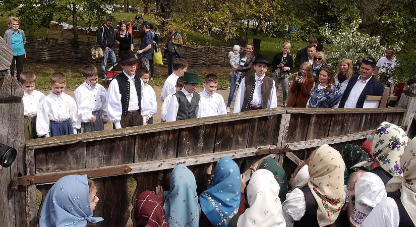 Falusi Majális a Sóstói Múzeumfaluban 2026