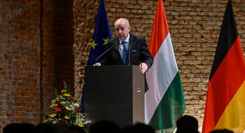 Sulyok Tamás: Az őshonos nemzeti kisebbségekért folyamatosan ki kell állni