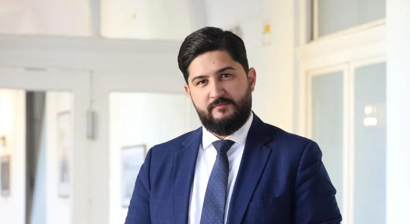 Radics Béla: Tele a gatya, srácok?